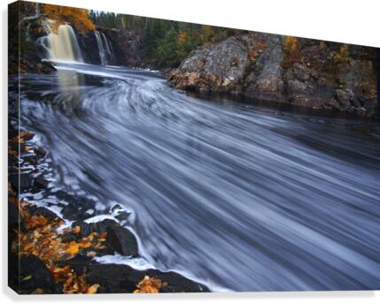 flowing water Canvas Print