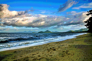 THE BEACH AT CAIRNS AUSTRAILIA