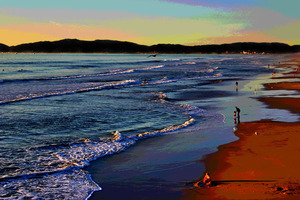 SANTA MONICA BEACH AT SUNSET 