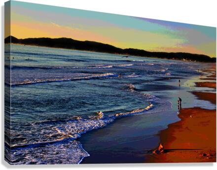 SANTA MONICA BEACH AT SUNSET   Canvas Print