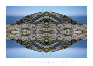LA TERRE N EST PAS PLATE 3