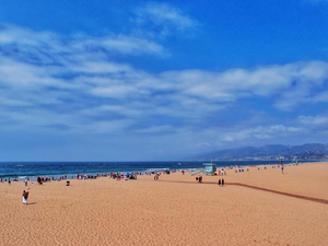 Santa Monica Beach by Eduardo Palazuelos