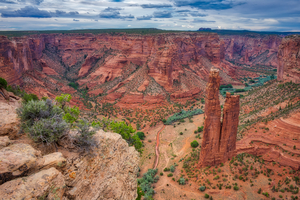 Spider Rock in Canyon de Chelly by Eduardo Palazuelos