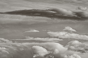 FS260515BW WHITE CLOUDS