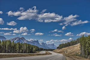 DASHCAM VIEW  BANFF NATIONAL PARK