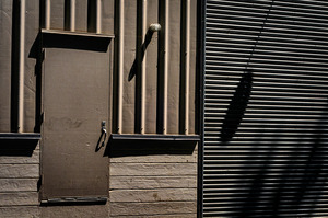 FS140708FS LIGHT AND SHADOWS ON DOORS