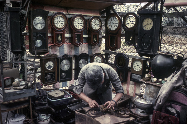CLOCK REPAIR Print