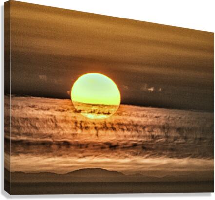 THE SETTING SUN Canvas Print