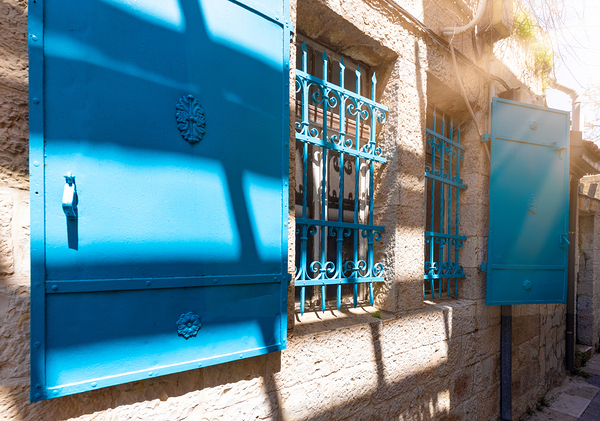 Israel Jerusalem old narrow streets of Nahlaot historic neighborhood with many small synagogues Print