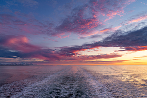 The Wake of the Aurora