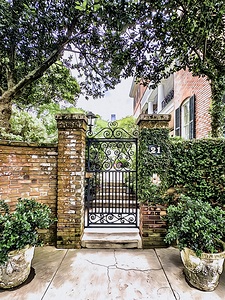 Charleston 15 18