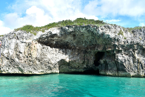 Bahamian Cove by MDruba
