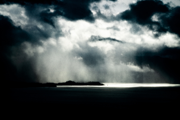 Island of darkness Print