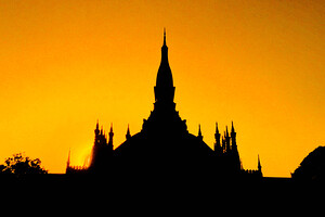 Thatluang Stupa