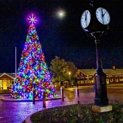 Christmas In The Valley 3-Train Depot
