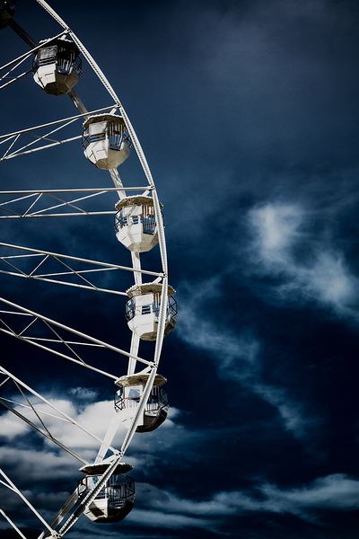 Ferris  Big wheel Bournemouth. by maggie mccall