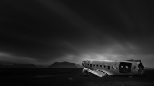 1973 SOLHEIMASANDUR DC 3 WRECKAGE 2