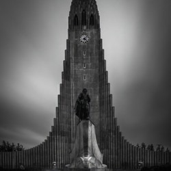 HALLGRIMSKIRKJA