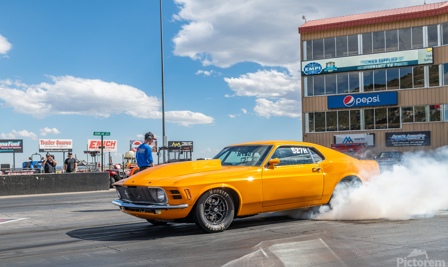 Rizner Racings Pro Street 1970 Mustang Fastback Burnout at Bandimere ...