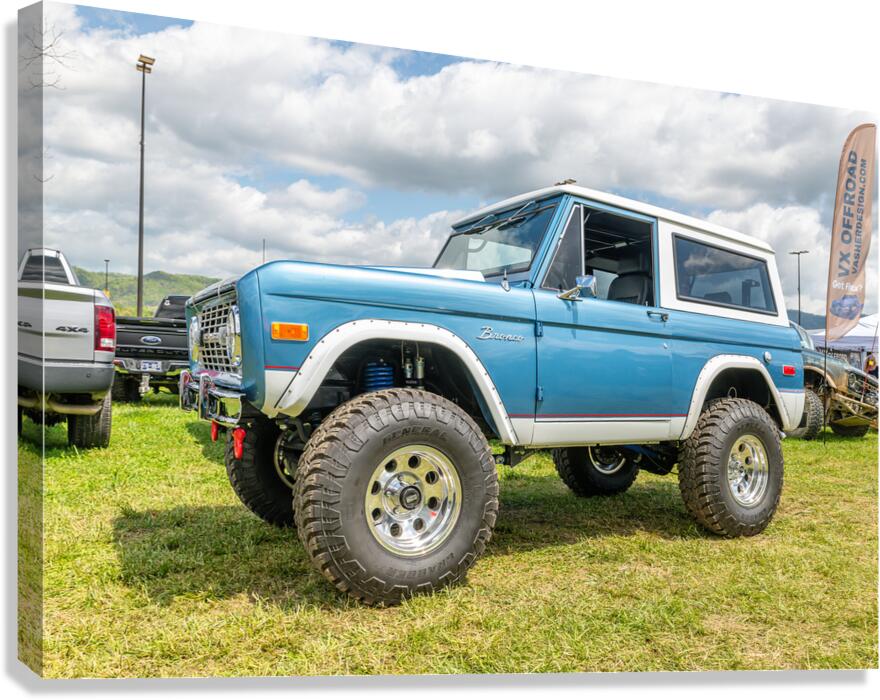 1976 Bronco Smiley at Super Celebration East Canvas Print