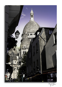Sacred Reveal in Montmartre