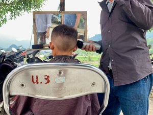Haircut Outside