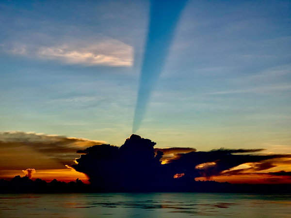 Sunset Ray 2 by Jimmy Roy Photos