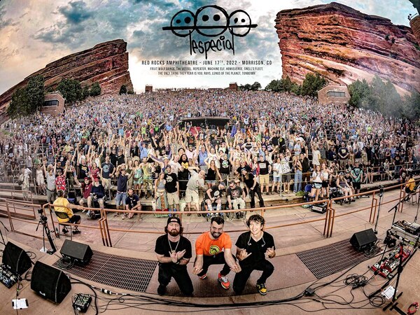 lespecial Family Photo Red Rocks 6-17-22 Print