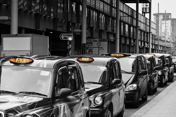 London Black Cabs by Milton Cogheil