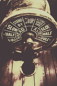 Nautical engine room telegraph