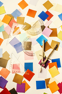 Decoration in symmetry