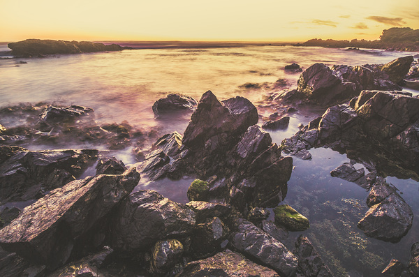 Sunset rock pools by Jorgo