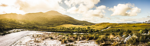 Western Tasmania mountain range by Jorgo
