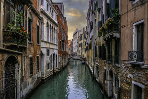 Venice Canal 10