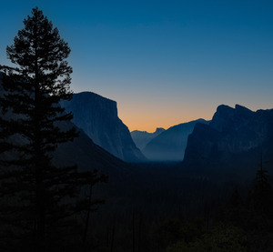 Morning Glow at Tunnel View: A Majestic Yosemite Panorama