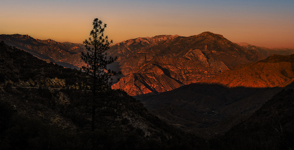 Evening Glow: A Royal Vista of Kings Canyon Print