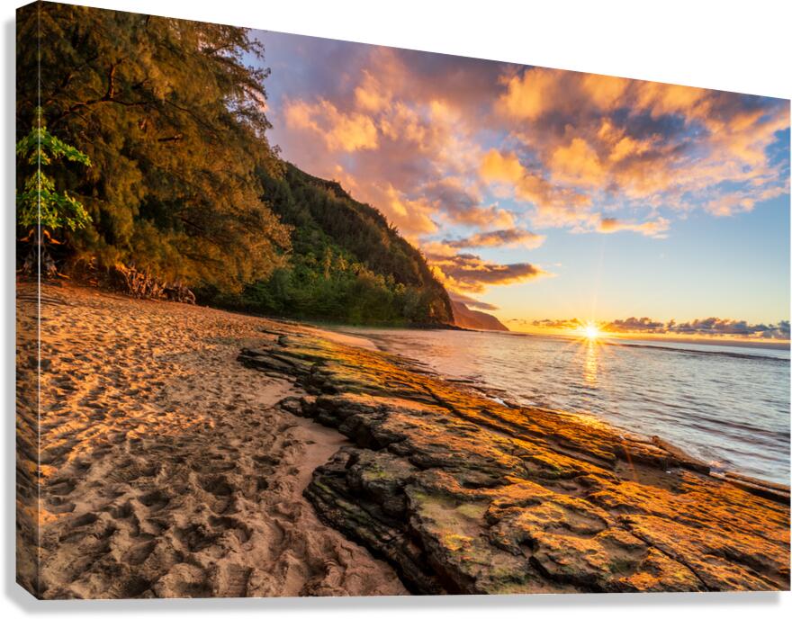 Kee beach Canvas Print