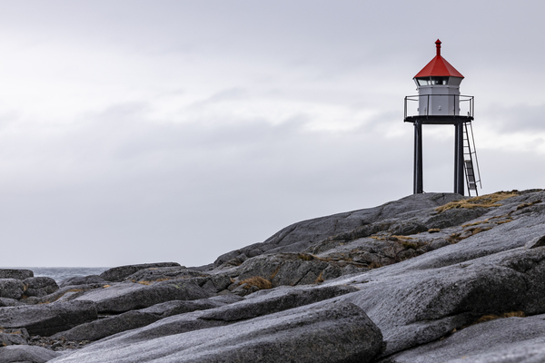 Lighthouse by Frank Pietersen
