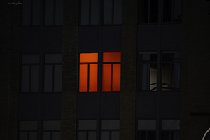 10010 Six Red Panes Vieux Port Montreal Quebec 