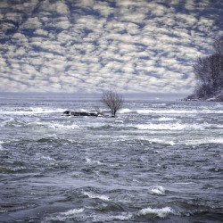 10578 St. Lawrence River 