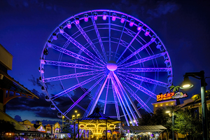 Pigeon Forge Great Smoky Mountain Wheel in Pink