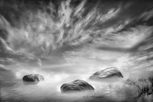 Endless Horizon in Black and White