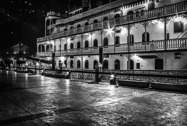 Georgia Queen at Historic Savannah Georgia Print