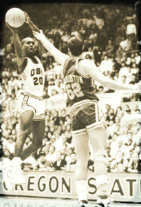 1988 Gary Payton Oregon State Basketball Viewfinder Art