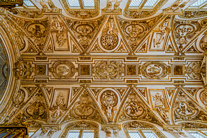 Córdobas Celestial Ceiling