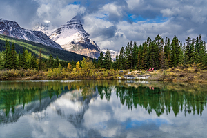 Silverhorn Creek Red Chairs