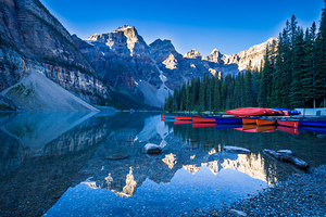 Moraine Lake Kayaks