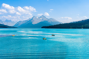Maligne Lake