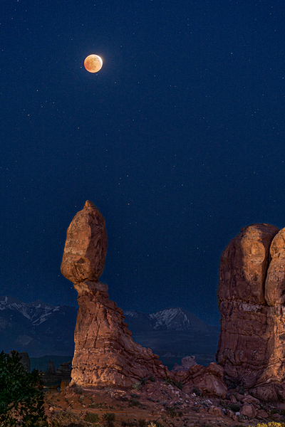 Eclipse over Balance Rock