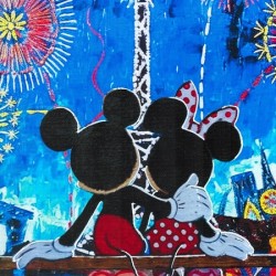 Two lovers in magical Paris